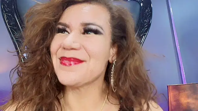 Snapshot of MelaniaKnauss chatting on March 8, 8:35 pm MelaniaKnauss online show from March 8, 8:35 pm