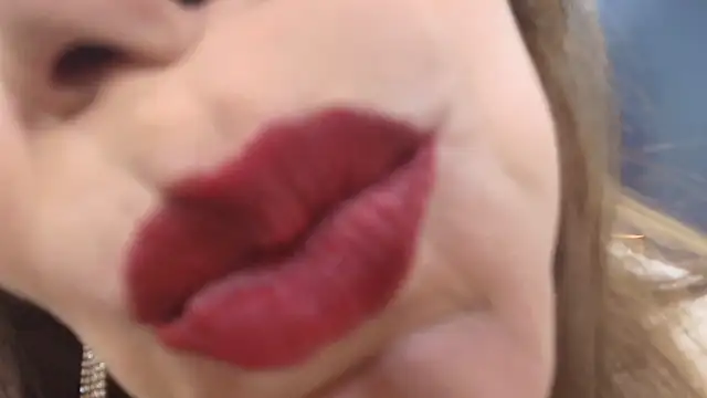 Snapshot of MelaniaKnauss chatting on March 19, 8:32 pm MelaniaKnauss online show from March 19, 8:32 pm