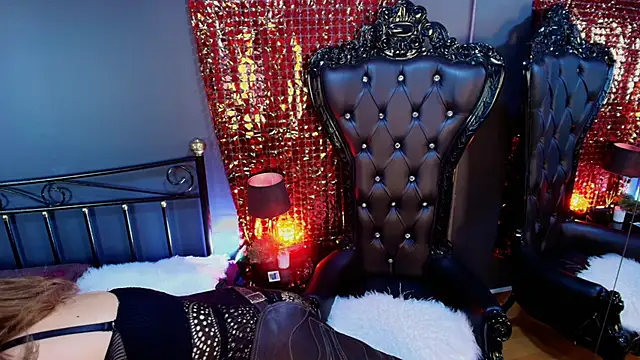 Snapshot of MelaniaKnauss chatting on September 24, 8:23 pm MelaniaKnauss online show from September 24, 8:23 pm