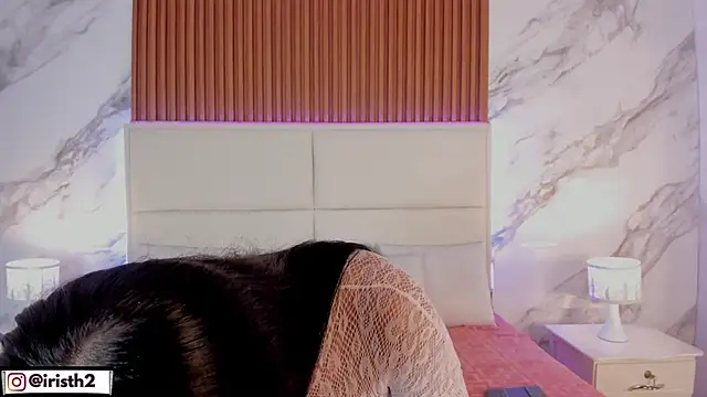 Iris Thompson  online show from April 12, 10:26 pm