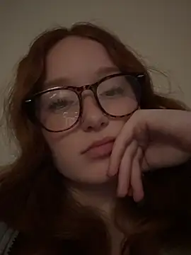 Snapshot of gingerbabe18 chatting on March 1, 5:42 am gingerbabe18 online show from March 1, 5:42 am