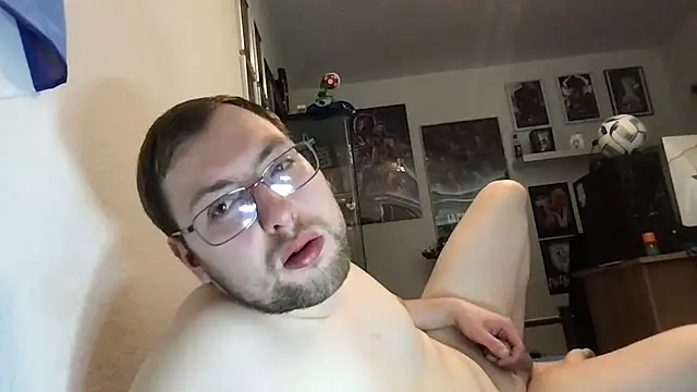 Snapshot of tipico0799 chatting on March 2, 7:43 am tipico0799 online show from March 2, 7:43 am