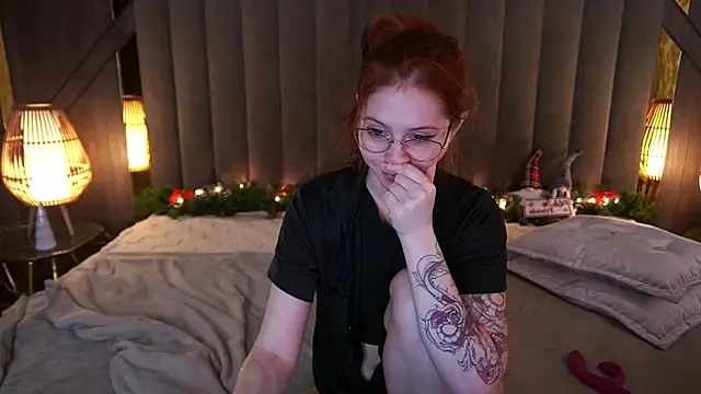 Snapshot of Sasha_Exclusive chatting on December 23, 3:33 pm Sasha Exclusive online show from December 23, 3:33 pm