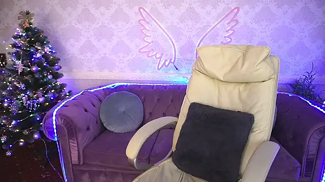 Snapshot of Sasha_Exclusive chatting on December 29, 8:26 pm Sasha Exclusive online show from December 29, 8:26 pm