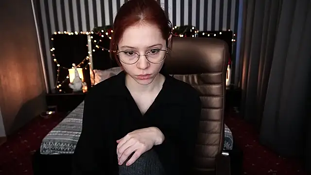 Snapshot of Sasha_Exclusive chatting on January 2, 9:11 am Sasha Exclusive online show from January 2, 9:11 am