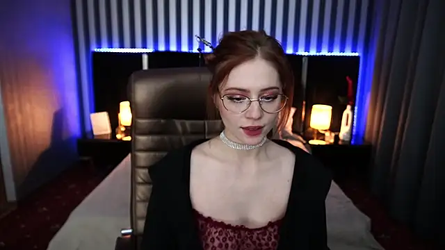 Snapshot of Sasha_Exclusive chatting on February 6, 2:11 am Sasha Exclusive online show from February 6, 2:11 am