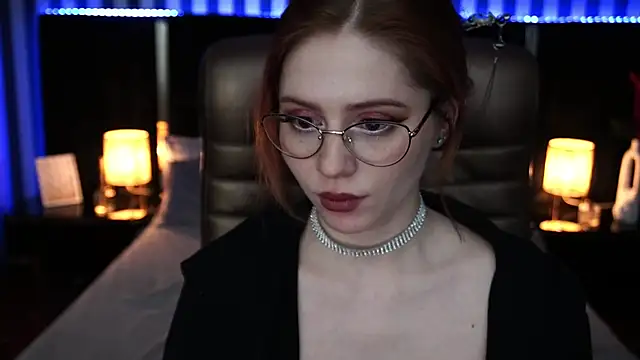 Snapshot of Sasha_Exclusive chatting on February 6, 5:14 am Sasha Exclusive online show from February 6, 5:14 am