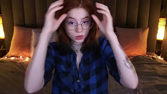 Snapshot of Sasha_Exclusive chatting on March 5, 2:46 am Sasha Exclusive online show from March 5, 2:46 am
