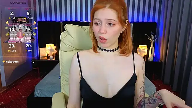 Snapshot of Sasha_Exclusive chatting on October 9, 12:58 pm Sasha Exclusive online show from October 9, 12:58 pm