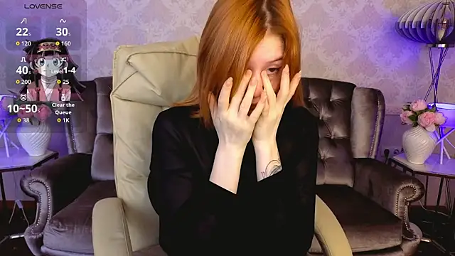 Snapshot of Sasha_Exclusive chatting on October 19, 6:36 am Sasha Exclusive online show from October 19, 6:36 am