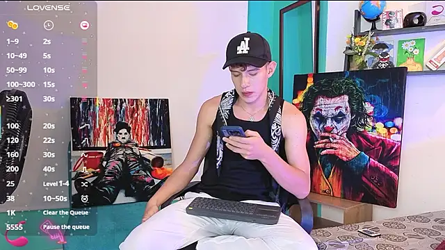 flowers18 online show from February 2, 11:14 pm