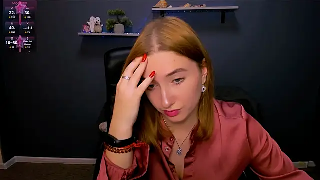 Snapshot of daisy_candy chatting on December 9, 7:18 pm daisy candy online show from December 9, 7:18 pm