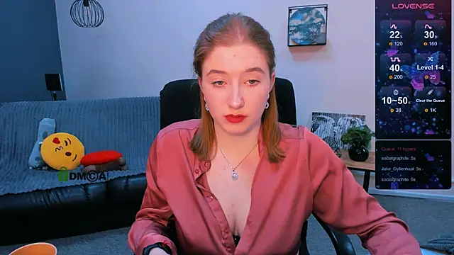 Snapshot of daisy_candy chatting on December 23, 10:33 pm daisy candy online show from December 23, 10:33 pm