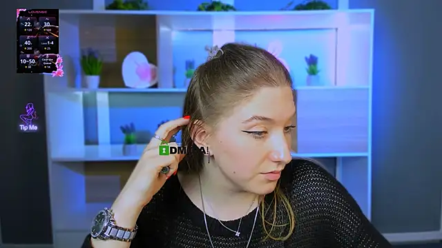 Snapshot of daisy_candy chatting on April 1, 1:28 am daisy candy online show from April 1, 1:28 am