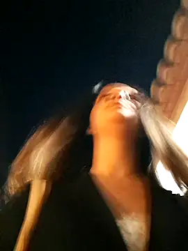 Snapshot of RaonXO chatting on December 28, 5:35 pm RaonXO online show from December 28, 5:35 pm