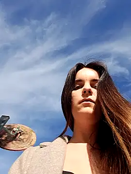 Snapshot of RaonXO chatting on January 8, 1:41 pm RaonXO online show from January 8, 1:41 pm