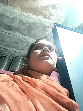 Snapshot of Chandni chatting on February 11, 3:29 pm Chandni online show from February 11, 3:29 pm