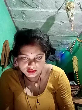 Snapshot of Chandni chatting on February 15, 11:47 pm Chandni online show from February 15, 11:47 pm