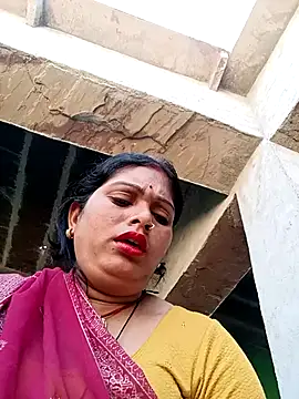 Snapshot of Chandni chatting on February 16, 6:10 am Chandni online show from February 16, 6:10 am