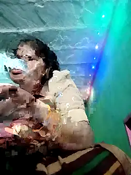 Snapshot of Chandni chatting on February 17, 12:48 pm Chandni online show from February 17, 12:48 pm