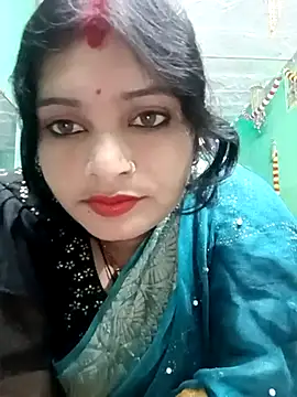 Snapshot of Chandni chatting on March 4, 2:42 pm Chandni online show from March 4, 2:42 pm