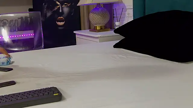 FeetVibe online show from February 5, 8:41 am