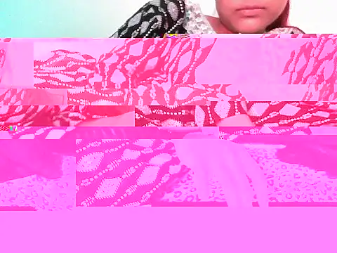 Snapshot of Official_queen chatting on February 17, 5:59 am Official queen online show from February 17, 5:59 am