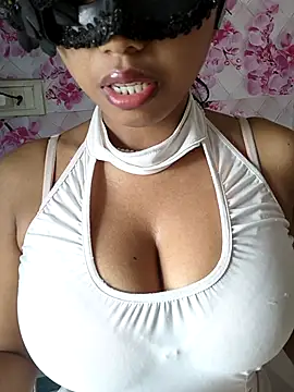 Snapshot of sandy_naughty chatting on July 24, 5:05 am sandy naughty online show from July 24, 5:05 am