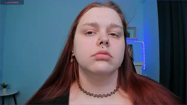 Snapshot of Crow_Diam0nd chatting on December 3, 4:25 am Crow Diam0nd online show from December 3, 4:25 am