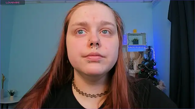 Snapshot of Crow_Diam0nd chatting on December 19, 4:34 am Crow Diam0nd online show from December 19, 4:34 am