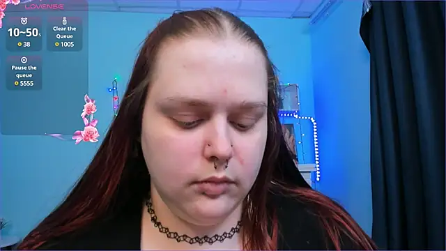 Snapshot of Crow_Diam0nd chatting on December 23, 4:22 am Crow Diam0nd online show from December 23, 4:22 am