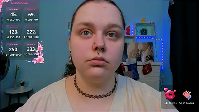 Snapshot of Crow_Diam0nd chatting on December 25, 4:01 am Crow Diam0nd online show from December 25, 4:01 am