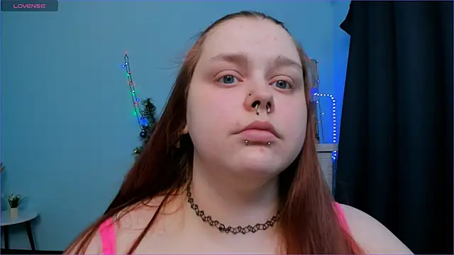 Snapshot of Crow_Diam0nd chatting on January 5, 4:04 am Crow Diam0nd online show from January 5, 4:04 am