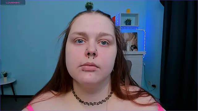 Snapshot of Crow_Diam0nd chatting on January 8, 4:02 am Crow Diam0nd online show from January 8, 4:02 am