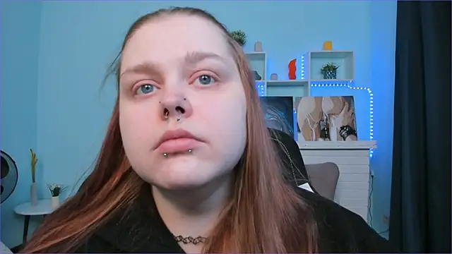 Snapshot of Crow_Diam0nd chatting on February 3, 7:52 pm Crow Diam0nd online show from February 3, 7:52 pm