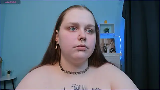 Snapshot of Crow_Diam0nd chatting on February 5, 1:58 am Crow Diam0nd online show from February 5, 1:58 am