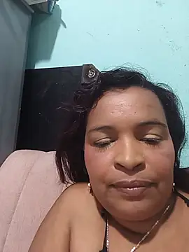 Snapshot of _violetta_- chatting on July 3, 2:12 pm violetta - online show from July 3, 2:12 pm