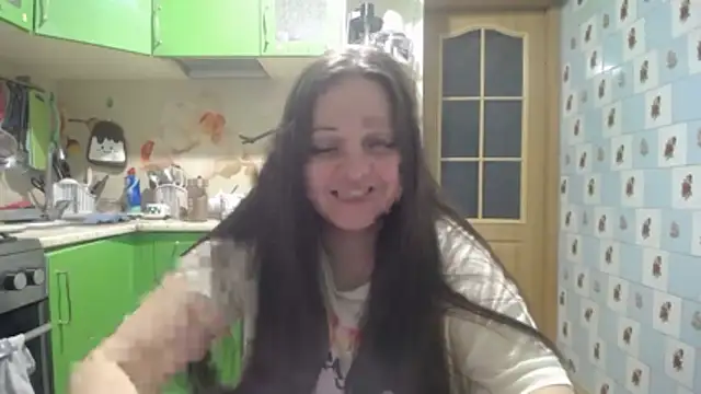Snapshot of CatMelissa chatting on April 30, 9:52 pm CatMelissa online show from April 30, 9:52 pm
