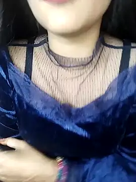 Snapshot of karishma chatting on December 31, 3:53 pm karishma online show from December 31, 3:53 pm