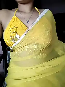 Snapshot of karishma chatting on January 9, 2:40 pm karishma online show from January 9, 2:40 pm