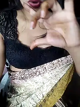 Snapshot of karishma chatting on January 22, 2:14 pm karishma online show from January 22, 2:14 pm