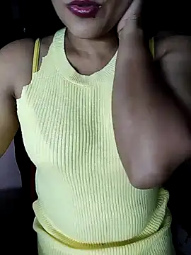 Snapshot of karishma chatting on January 23, 6:03 pm karishma online show from January 23, 6:03 pm