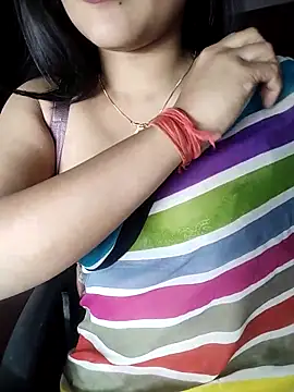 Snapshot of karishma chatting on February 9, 6:37 pm karishma online show from February 9, 6:37 pm