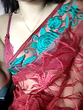 Snapshot of karishma chatting on February 14, 5:14 pm karishma online show from February 14, 5:14 pm