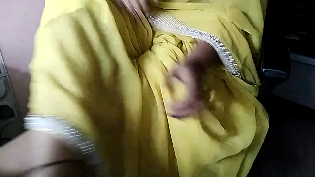 Snapshot of karishma chatting on February 23, 8:44 pm karishma online show from February 23, 8:44 pm