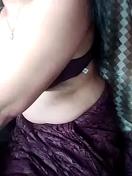 Snapshot of karishma chatting on March 16, 4:01 pm karishma online show from March 16, 4:01 pm