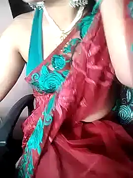 Snapshot of karishma chatting on March 17, 2:56 pm karishma online show from March 17, 2:56 pm