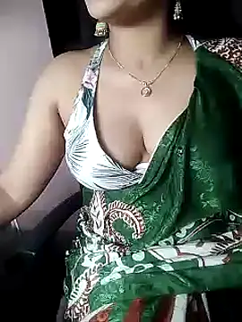 Snapshot of karishma chatting on March 19, 3:29 pm karishma online show from March 19, 3:29 pm