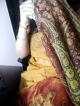 Snapshot of karishma chatting on March 21, 11:56 pm karishma online show from March 21, 11:56 pm