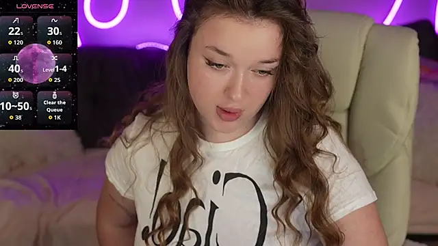 Snapshot of DonnaLustt chatting on November 14, 9:46 pm DonnaLustt online show from November 14, 9:46 pm